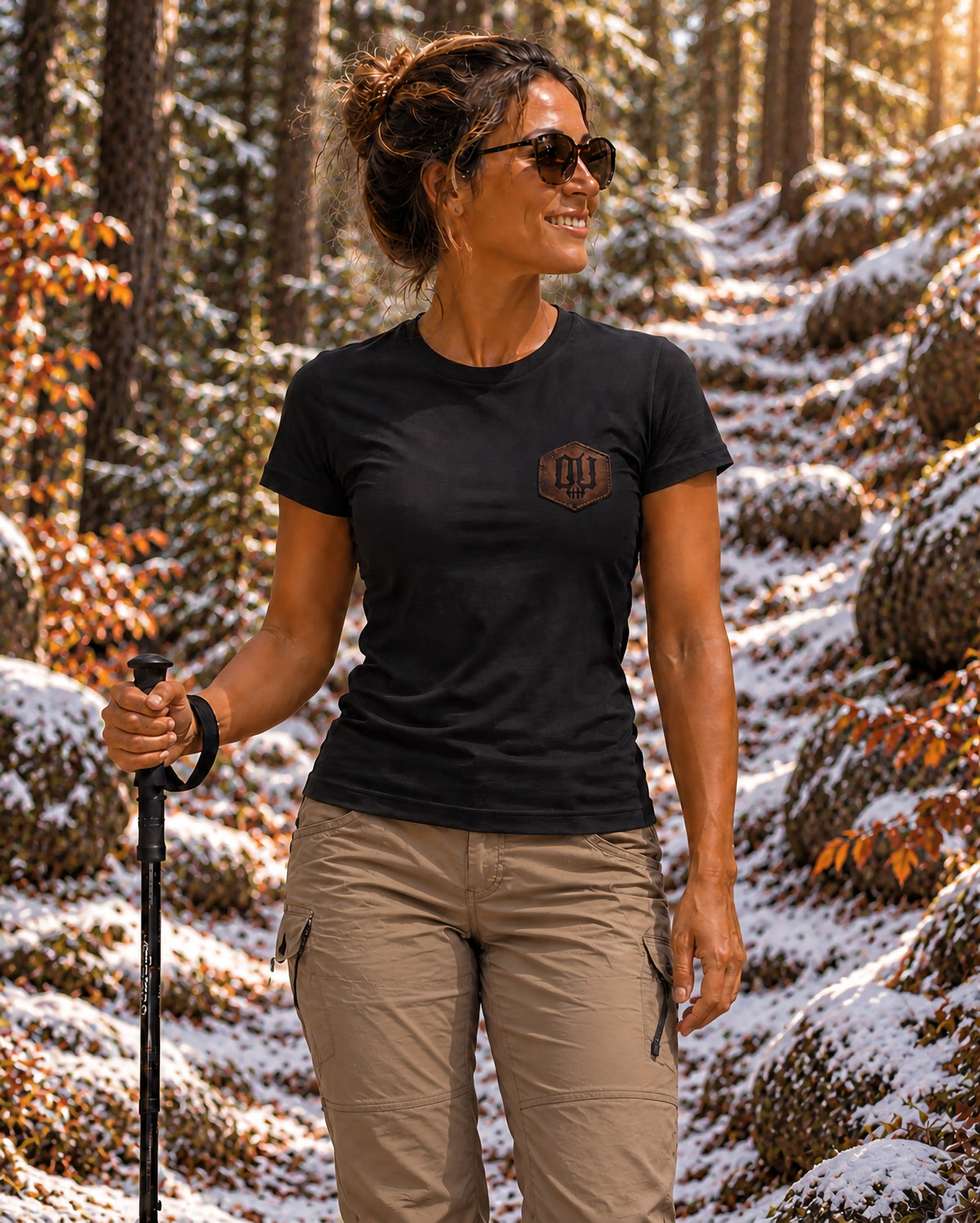 Hiker Snowy Mountain-Vintage Round