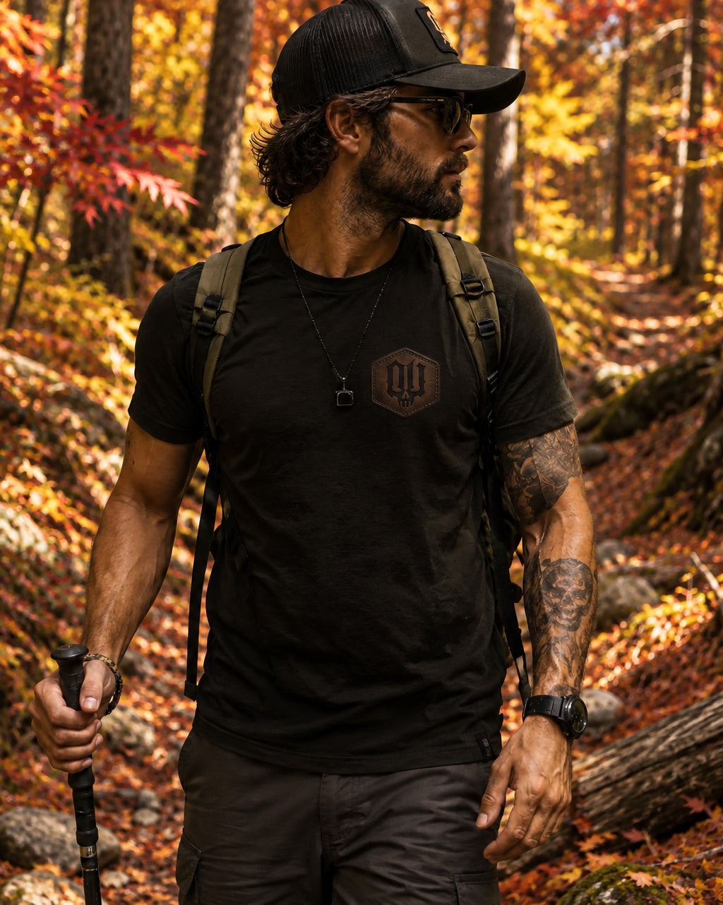 Hiking Autumn-Vintage Round