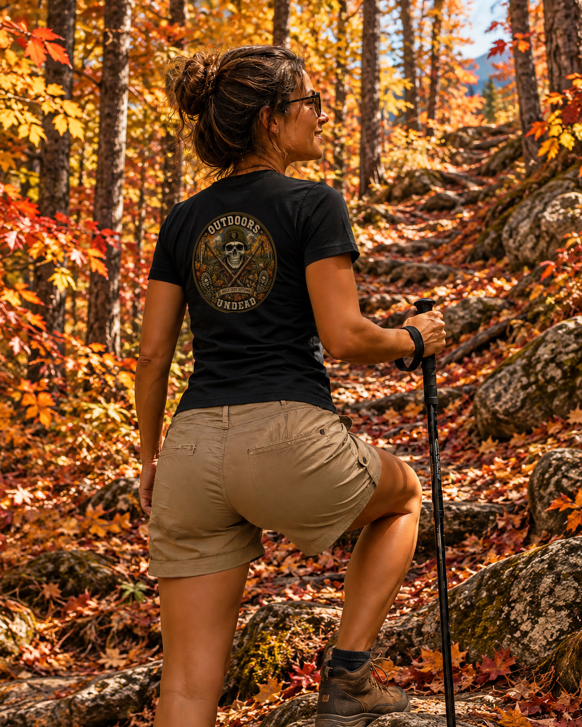 Hiking Autumn-Vintage Round